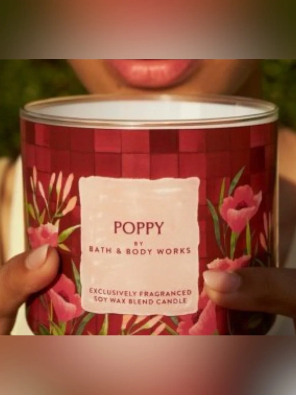 Bath & Body Works Poppy Floral Candle - Red and Pink